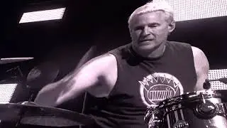 Foo Fighters - Pretender - on the big screen
