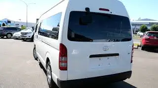 Toyota Hiace 12 seats