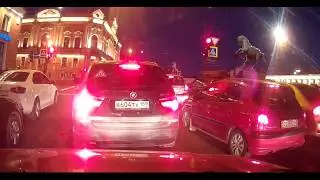 Пермский пацанчек купил старую BMW. Поворотники не показываем, обиженка