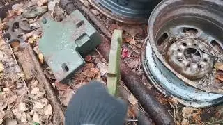 Металл вокруг,как мусор.