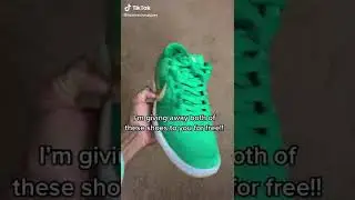 SNEAKERS GIVEAWAY