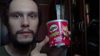 4 банки. Напитки и чипсы. Pringles, Lipton, Red Grass
