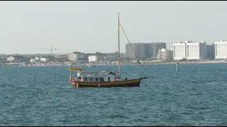 Морские суда на мор. вокзале Анапы