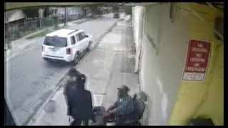 Woman attacks disabled man and attempts to steal crutch outside market on Houston's east end: police