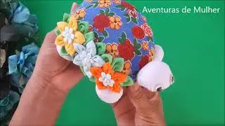 PESO DE PORTA TARTARUGA FEITO COM FUXICOS