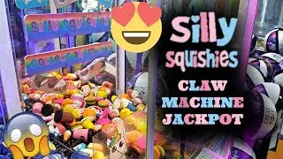 OMG WE FOUND A SQUISHY CLAW MACHINE AT GREAT WOLF LODGE!!! SILLY SQUISHIES CLAW MACHINE JACKPOT!!!