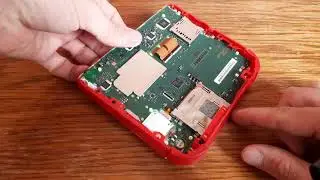 Разборка и замена экрана Nintendo 2DS