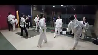 thứ 2 9-9-2024 CLB Taekwondo ĐH Thăng Long 20240909 191610