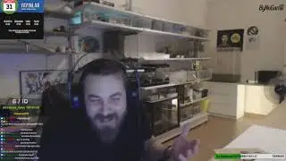 ELRAENN ASKERDE CİNSEL ORGAN KONTROLÜNÜ ANLATIYOR