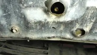 Toyota марк 2 QUALIS сливаем тосол!Remove the antifreeze from the engine Toyota mark 2!
