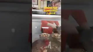 Saraybosna'da meşhur  Börekçi Zigo