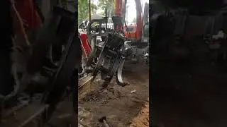 Sugarcane loader JG90Z  test by the end user