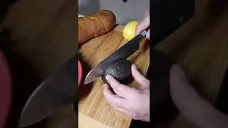 Бутерброд на завтрак с авокадо/Гуакамоле