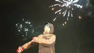 С Новым годом.