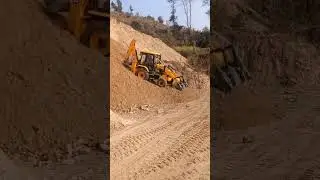 JCB making road 