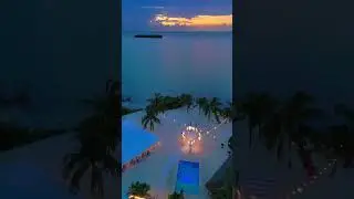 Let the vibrant hues of the horizon inspire your dream wedding here at our slice of paradise. 🌅💖