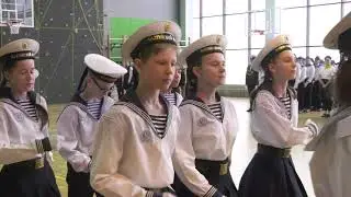 Смотр строя и песни. 7.2 класс - Андреевский флаг