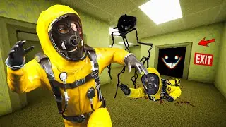 Can We ESCAPE The BACKROOMS? (part 4)