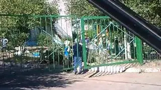 ВидеоОбзор  Заехал за сестрой в садик