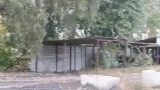 В Киеве сливают отходы в озеро
