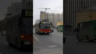 Mercedes-Benz |М 445 СО 196| следует по маршруту 37 г.Екатеринбург #транспорт #подписывайтесь
