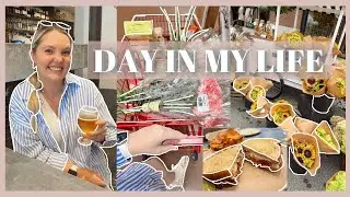GIRL'S DAY VLOG: Trader Joe's Haul, Farmers Market & Mystery Vinyl Box