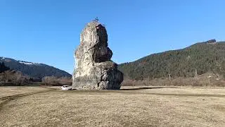 Piatra Teiului și Viaductul Poiana Largului/Poiana Teiului (ambele variante sunt folosite)