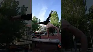 Долгая стойка на одной руке #calisthenics #спорт #motivation #sports #handstand