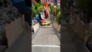 Hot wheels VW Golf Vs Toyota Supra Big Crash 💥 #hotwheels #dragrace #supra #vwgolf