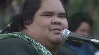 Israel "IZ" Kamakawiwoʻole - "Hawaiʻi Aloha", Live at Miloliʻi