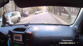 Как проезжать перекрёстки, видео урок № 5 упр., квадрат.