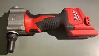 Milwaukee Rivet Tool 2550-20. Stuck rivet