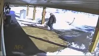 ПРИКОЛ! Типа убрал снег