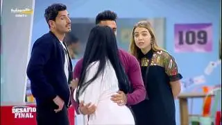 Eliane e Andreia em acesa discussão