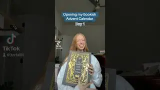 Opening a Bookish Advent Calendar 📖🎄