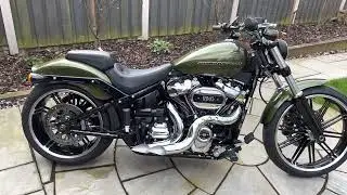 2022 Harley Davidson Breakout 114 in mineral green. Blow performance exhaust