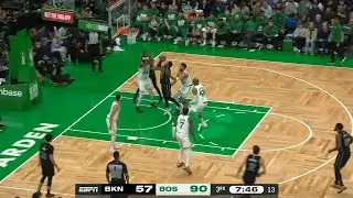 KYRIE IRVING UNBELIEVABLE LAYUP + AND1! HOW DID HE MAKE THIS 😦