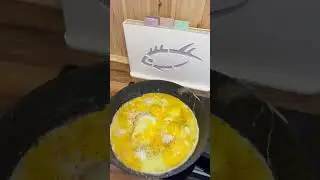 Яичница на Завтрак Как приготовить Яичницу ?? Лайфхак с Завтраком Как пожарить? 