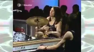 SUZI QUATRO. 48 CRASH