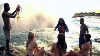 Водопад Виктория (Victoria Falls) - одно из 7-и Чудес Света