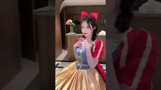 Snow White Cosplay!