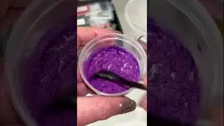 Jasmine #eyecandypigments Mixing for the #bloomtechnique #satisfyingvideo