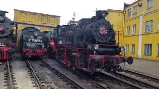 Трудовые будни ремонтников.