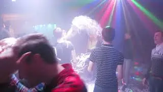 Бумажное шоу на Выпускной в 11 классе