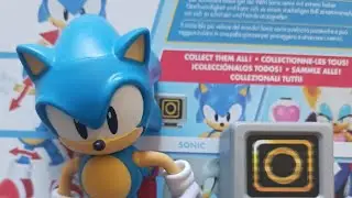 Classic Sonic figure with ring tv monitor
