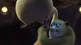 All Hail King Julien - Tammy's butt