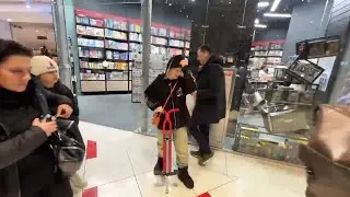 У ПЛОХОГО ПАРНЯ СЛЕТЕЛА ШАПКА