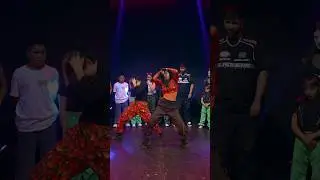 Miren la conexión que tienen y es la primera vez que bailan juntos 😱