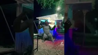 Monyet Lepas Dari Kandang Mengamuk di Warung Kopi