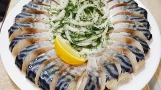 QUICK CUTTING OF MACKEREL INTO FILLETS Beautiful and delicious serving of mackerel on the festive...